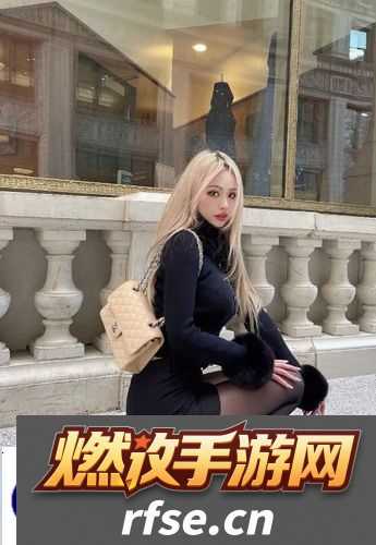 三年在线观看免费大全哔哩哔哩,网友们热议:超多精彩内容等你来发现,真是太棒了!